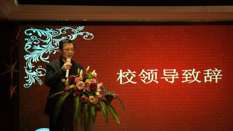 电子科技公司加盟与直营：揭秘背后的商业逻辑**